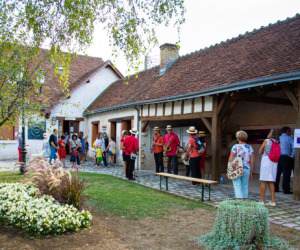 Cour-Mairie