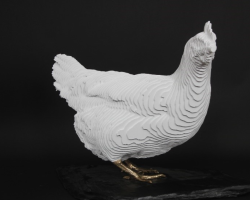 Michel Audiard - ©Poule résine bronze