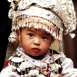 Exposition : Les arts vestimentaires des ethnies Miao et Dong du Guizhou